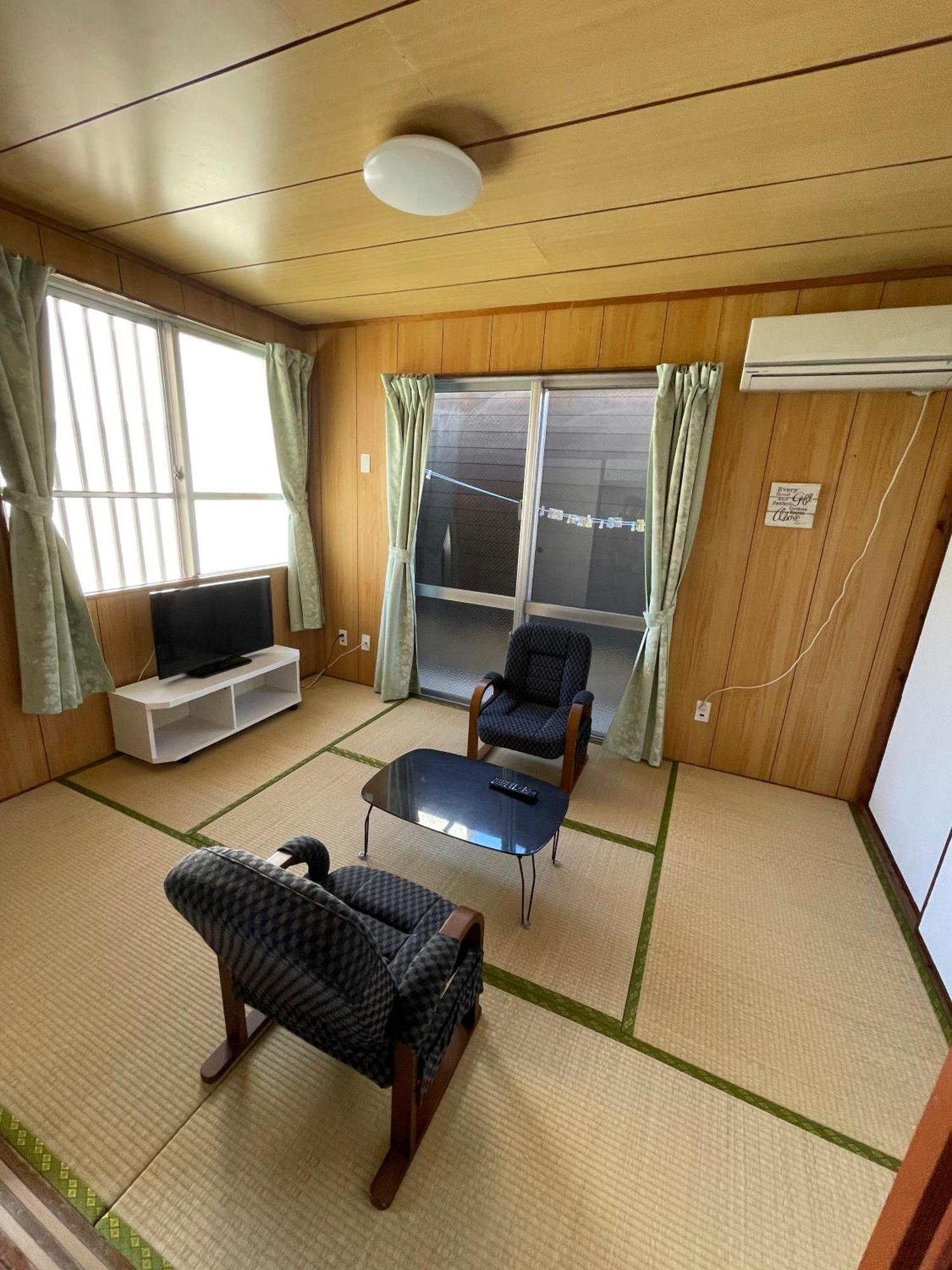 Miyagi Apartment Tomari Naha Chambre photo
